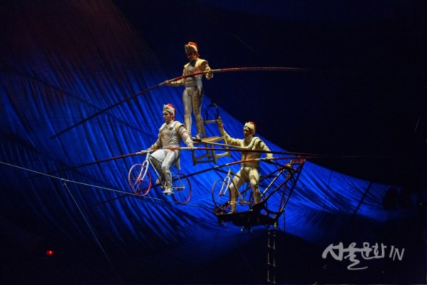쿠자_하이와이어  ⓒ Cirque du Soleil.jpg