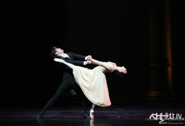 3막 회환파드되02ⓒUniversal Ballet photo by Kyungjin Kim.jpg